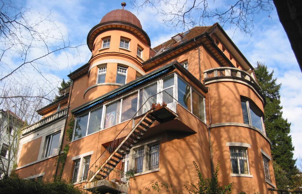 Führung durch den Krishna-Tempel